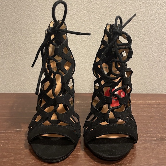 Report Women’s High Heels - Picture 5 of 11